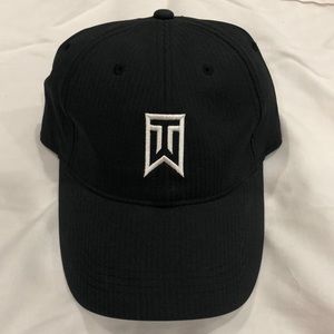 Black Nike Tiger Woods TW Golf Hat